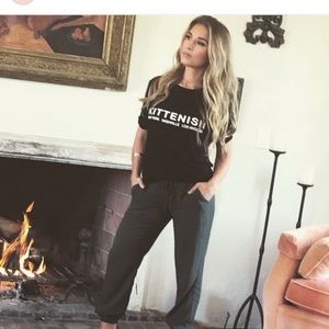 Kittenish by Jessie James Decker apartment pants green